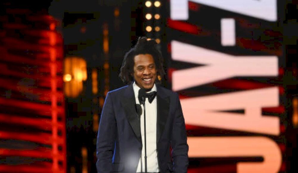 le-rappeur-jay-z-a-paris-pour-un-concert-surprise-a-l’exposition-basquiat