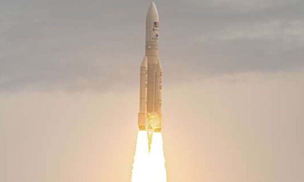 la-mission-juice-vers-jupiter-a-reussi-son-decollage-depuis-la-base-de-kourou