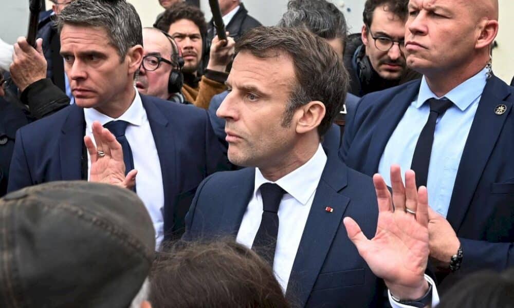 dans-l&rsquo;herault,-emmanuel-macron-de-nouveau-sur-le-terrain,-pour-parler-d&rsquo;education