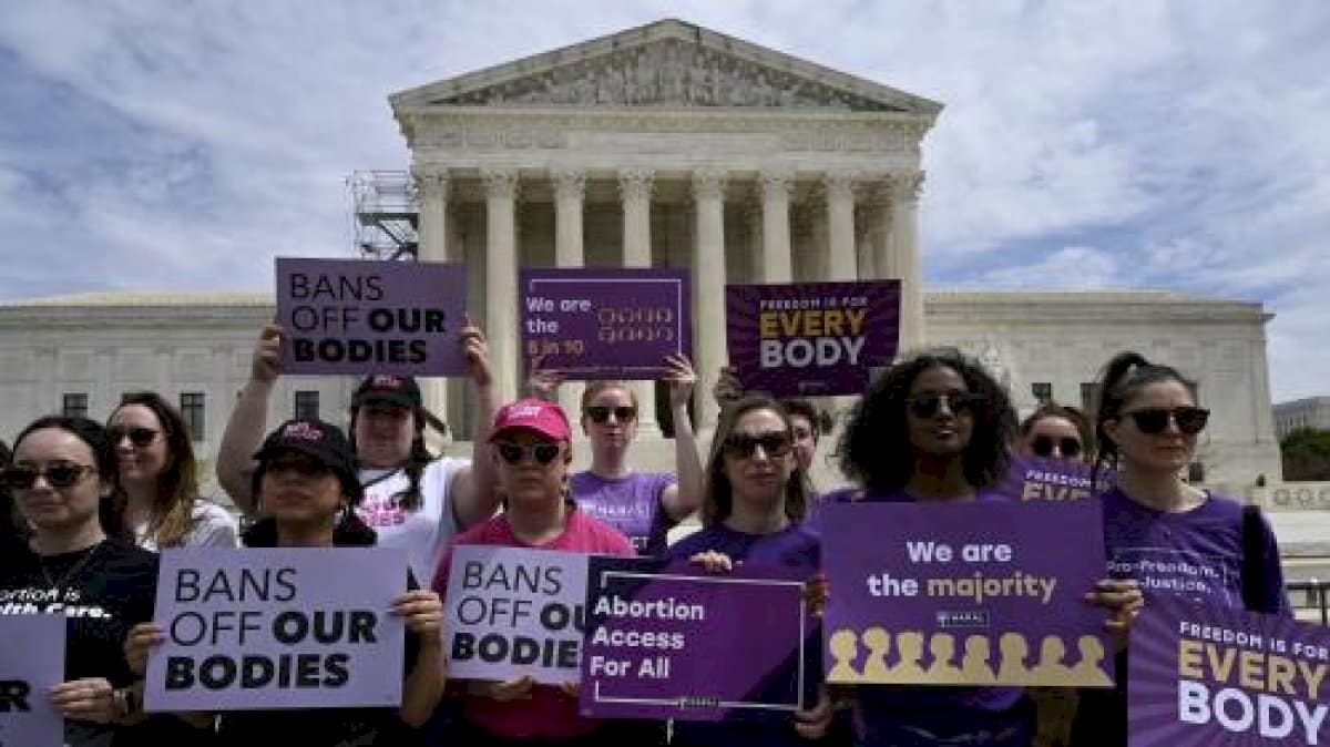 etats-unis-:-la-cour-supreme-maintient-pour-l&rsquo;instant-l&rsquo;acces-a-la-pilule-abortive