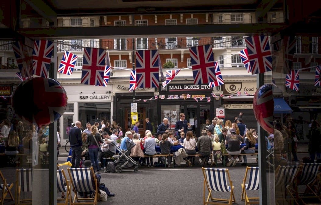 couronnement-de-charles-iii :-apres-la-solennite,-fetes-de-voisinage-et-concert-geant