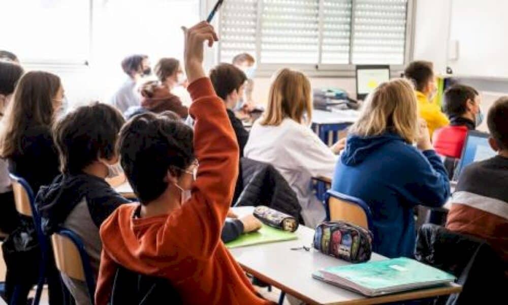 les-bourses-scolaires-des-collegiens-et-lyceens-seront-attribuees-aux-familles-eligibles,-sans-demarche,-a-partir-de-septembre-2024