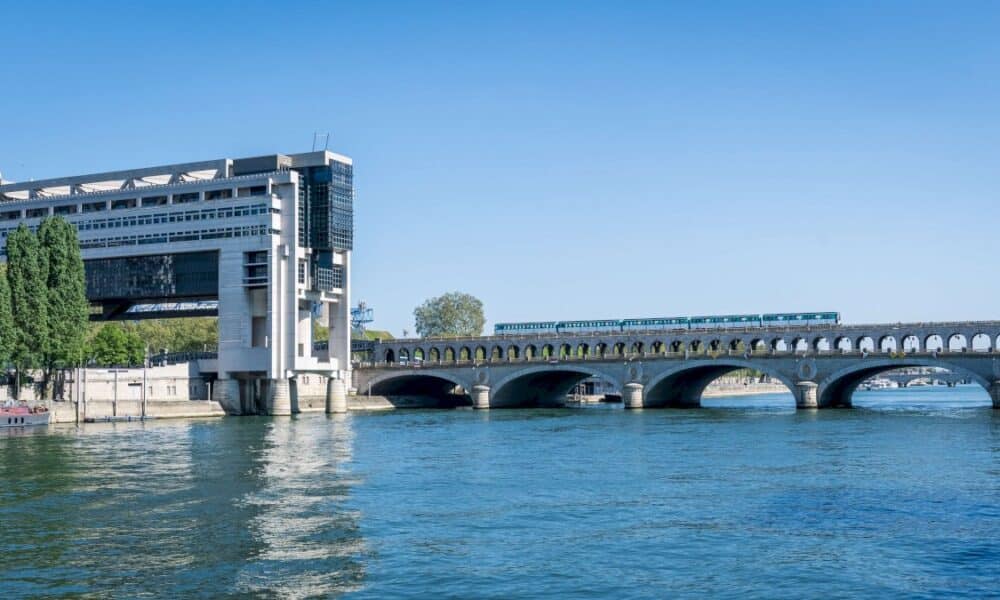 notation-de-la-france :-s&p-maintient-la-note-de-paris-a-aa