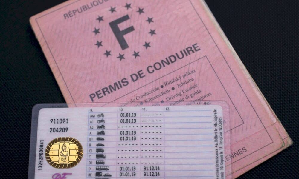 le-permis-de-conduire-des-17 ans-envisage-par-le-gouvernement-dans-son-plan-pour-la-jeunesse