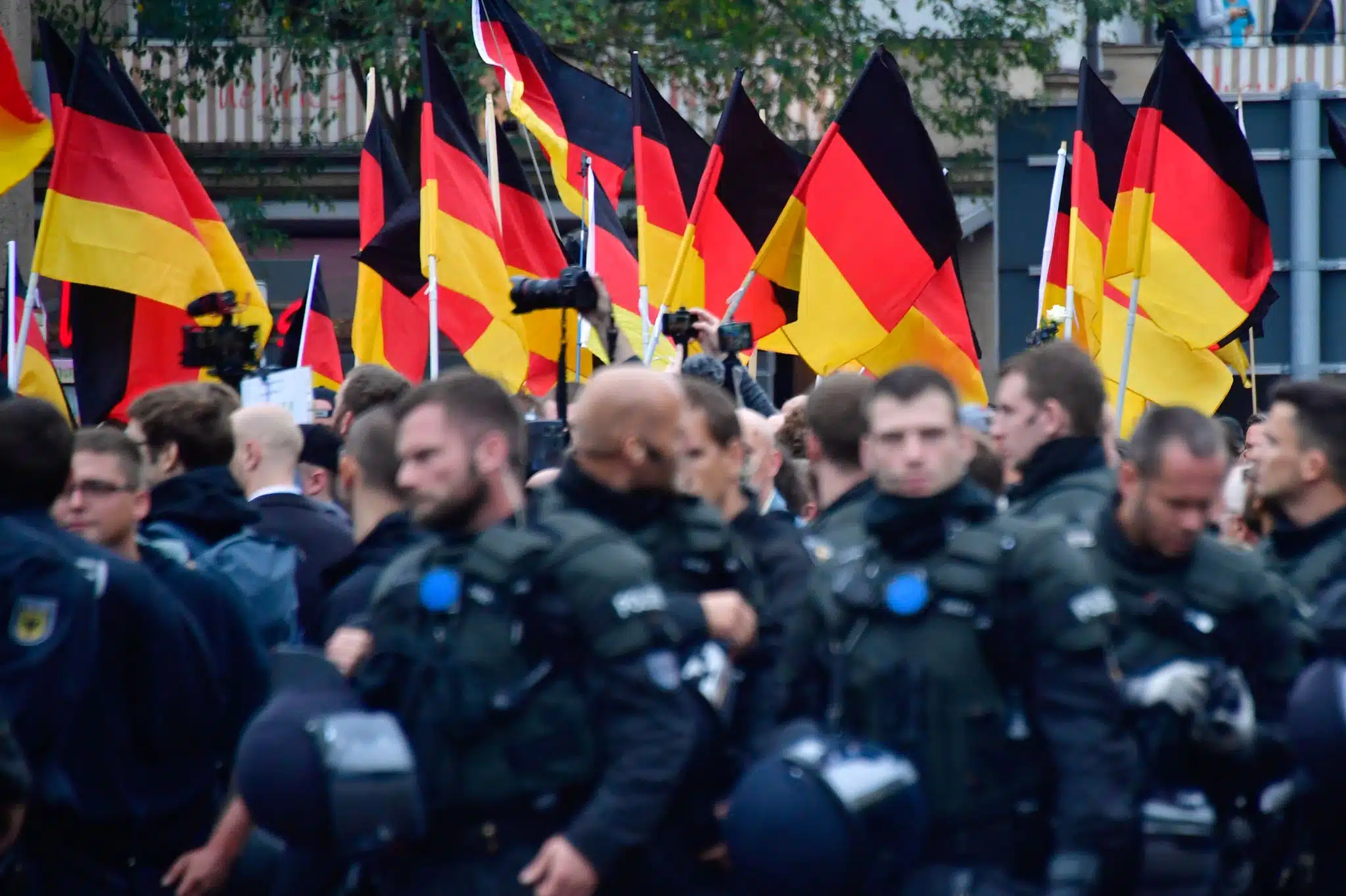 Allemagne : l'extrême droite atteint un de ses plus hauts niveaux depuis l'après-guerre