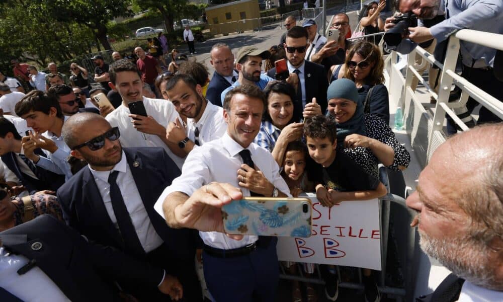 Éducation : Emmanuel Macron envisage de réduire les vacances d'été