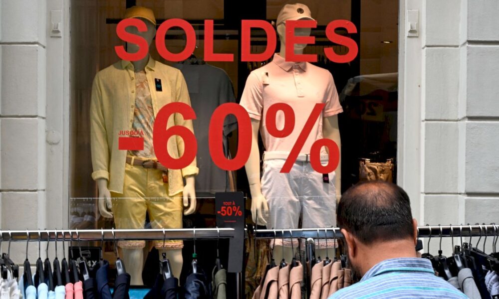 les-soldes-d’ete-prolonges-jusqu’au-1er aout-apres-les-emeutes