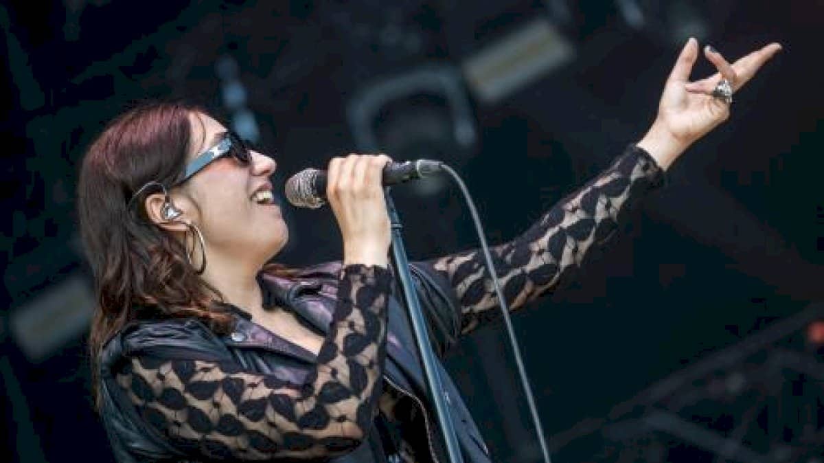 francofolies-2023-:-le-concert-d&rsquo;izia-higelin-prevu-mercredi-est-maintenu,-celui-de-marcq-en-baroeul-annule