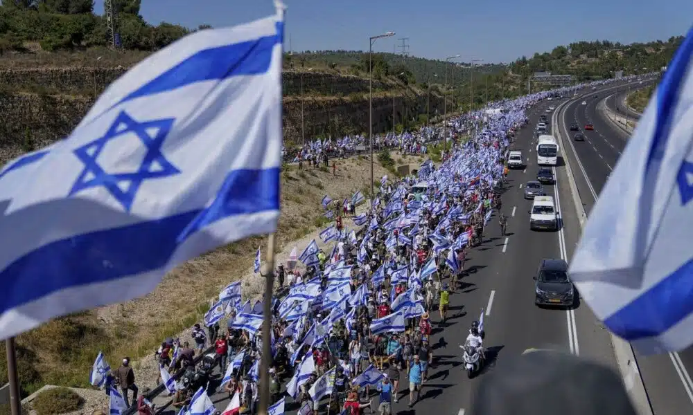 Crise grandissante en Israël : Réforme judiciaire et grèves paralysent le pays