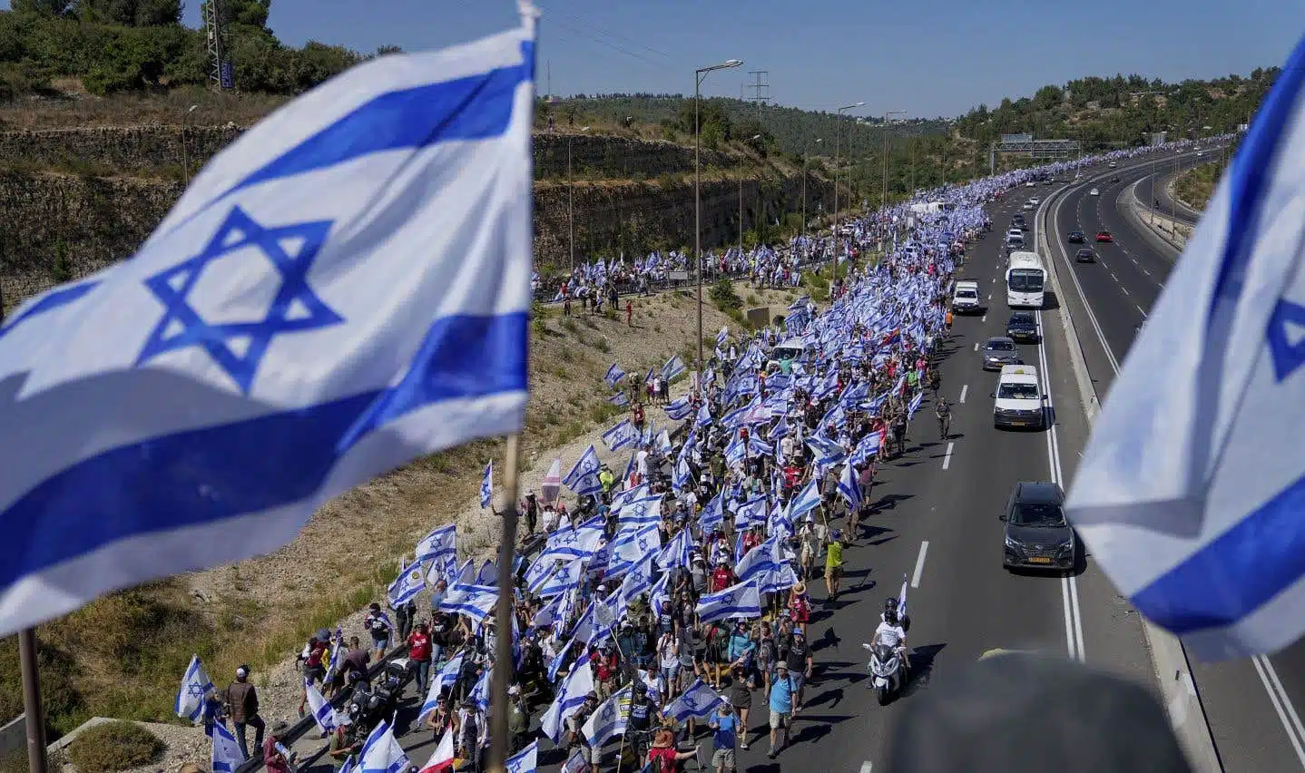 Crise grandissante en Israël : Réforme judiciaire et grèves paralysent le pays