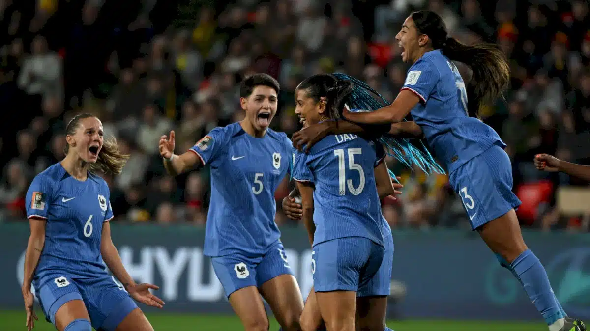 fCoupe du monde féminine : Les Bleues en quarts sans trembler, résumé de France-Maroc (4-0)