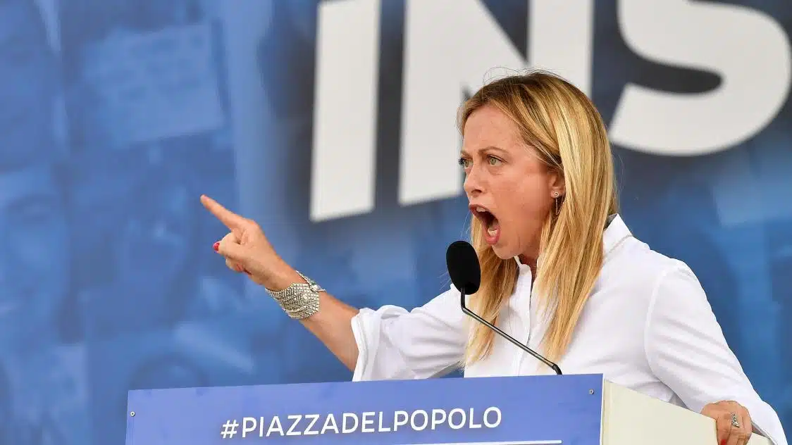 Italie : Giorgia Meloni supprime le RSA italien et suscite l'indignation