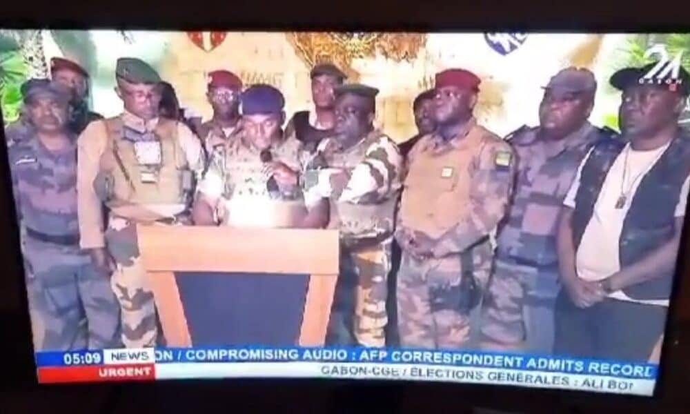 Coup d'État au Gabon : Annulation des élections et dissolution des institutions par un groupe de militaires