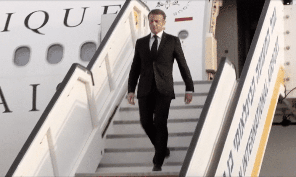 Israël : Emmanuel Macron est arrivé à Tel-Aviv, ce que l'on sait de sa visite