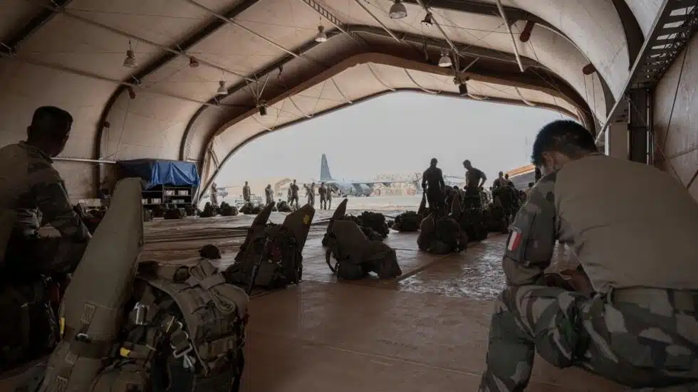 Niger : La France "va débuter dans la semaine" le retrait de ses forces armées