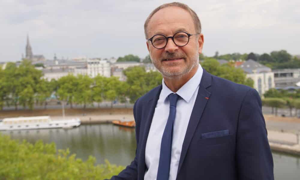 Un sénateur en garde à vue, soupçonné d’avoir drogué une députée en vue d’une agression sexuelle