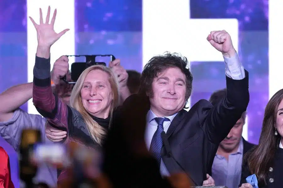 Argentine : le candidat ultralibéral Javier Milei remporte la présidentielle