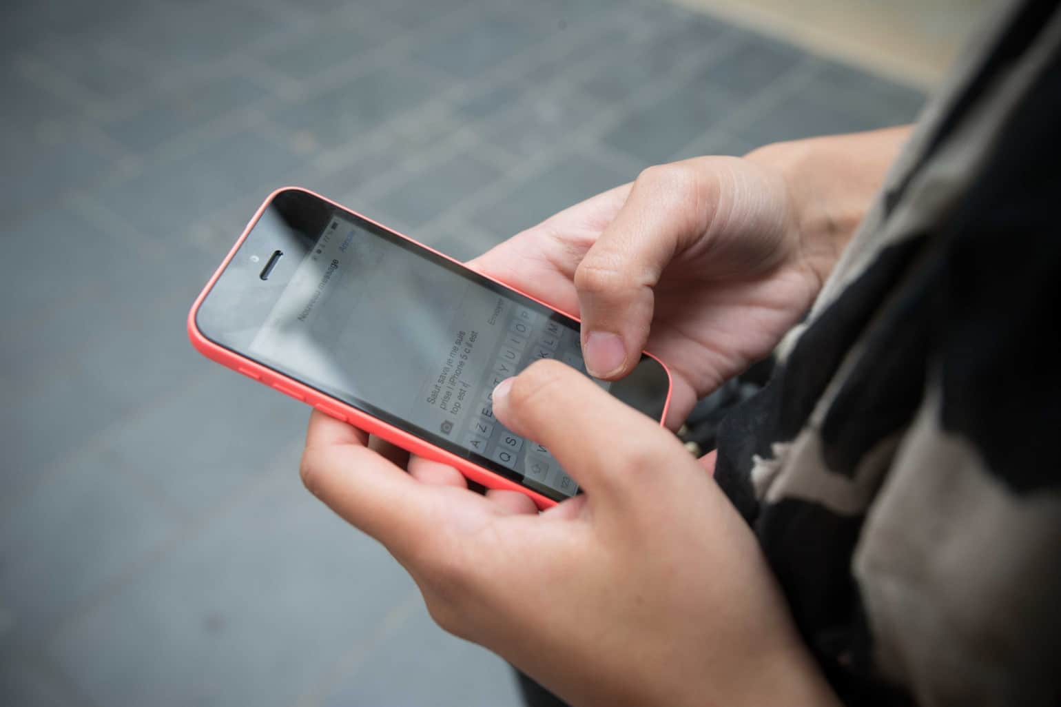 Loi justice : le Conseil constitutionnel censure l’activation à distance des téléphones portables