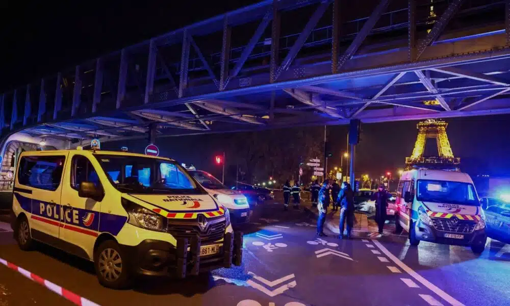 Paris : un mort et deux blessés après une attaque à l'arme blanche, l'assaillant interpellé