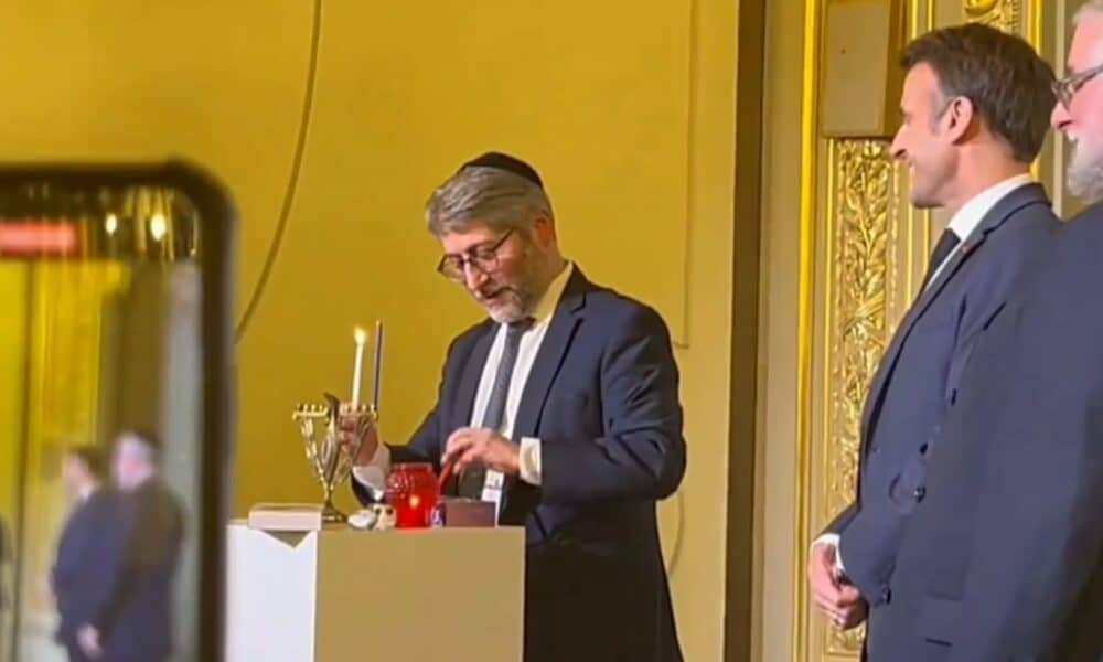 La célébration d’Hanouka à l’Élysée en présence de Macron fait polémique
