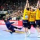 L'équipe de France de handball se qualifie miraculeusement pour la finale de l'Euro