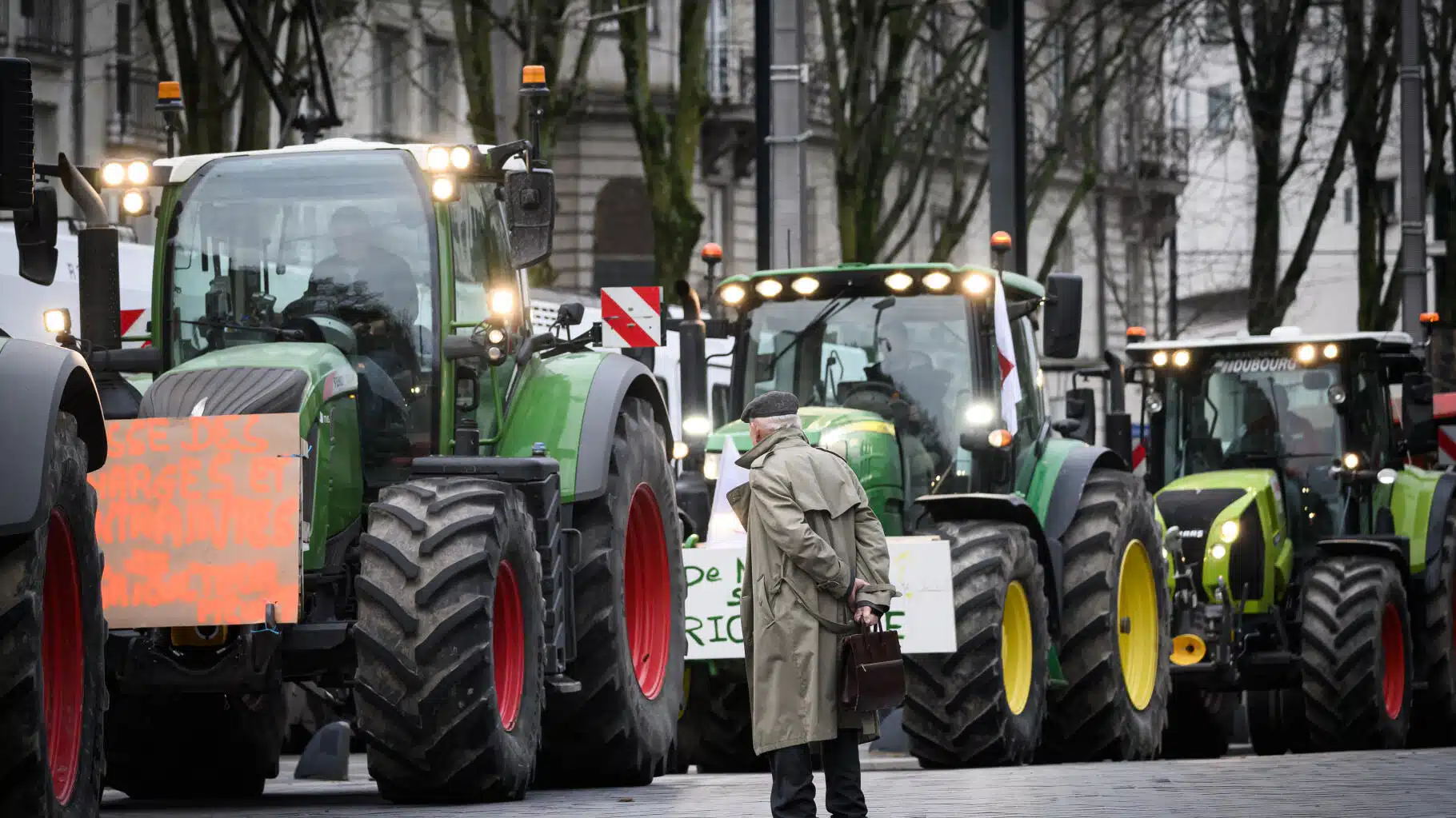 Agriculteurs : Le blocage de Paris a débuté, plusieurs autoroutes déjà paralysées
