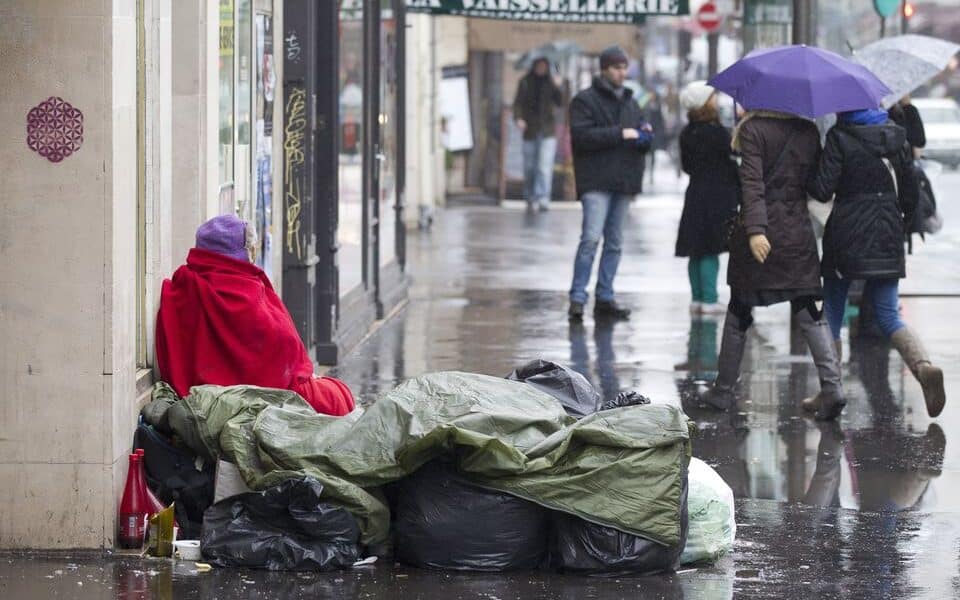 Vague de froid meurtrière en France : Trois SDF perdent la vie en cinq jours