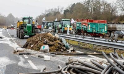 La levée de blocages se poursuit, mais certains agriculteurs veulent poursuivre le mouvement