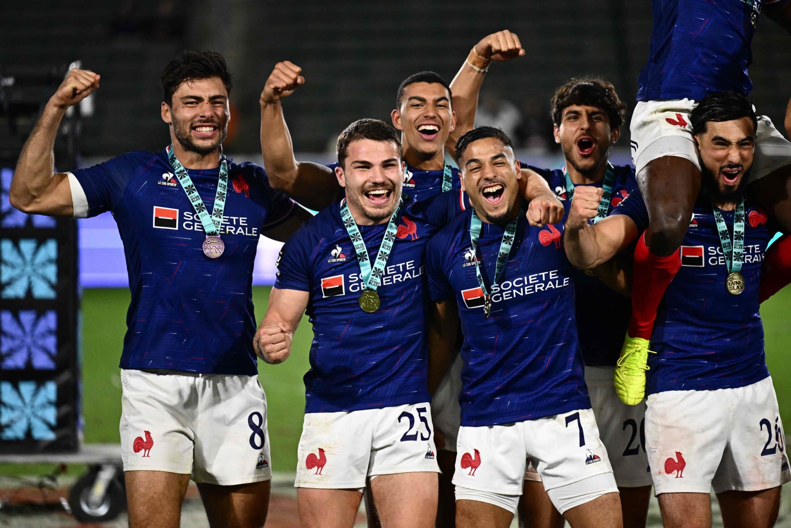 Rugby à 7 : Antoine Dupont mène l'équipe de France à la victoire historique à Los Angeles