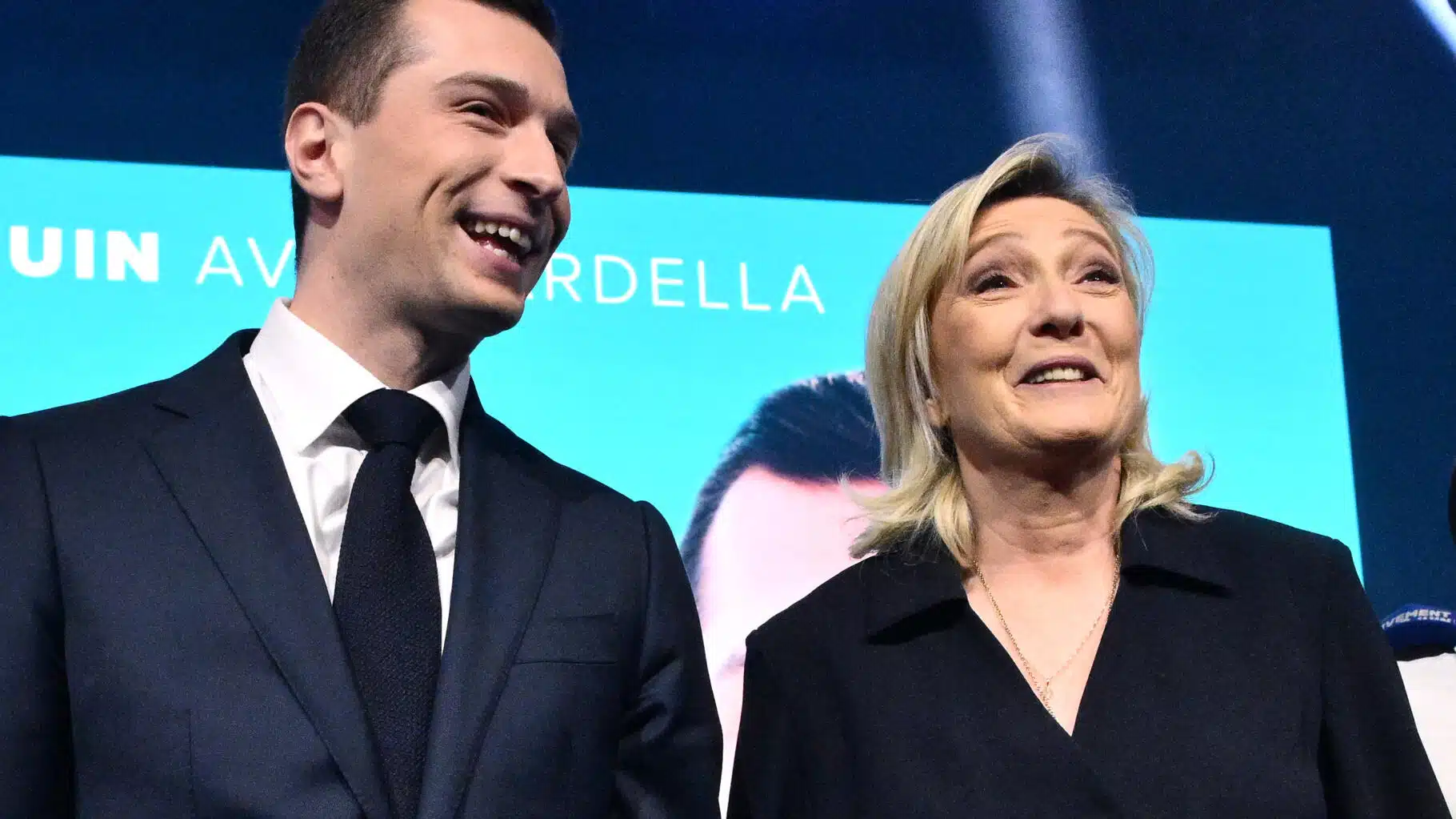 Élections européennes : Jordan Bardella et Marine Le Pen attirent 8 000 militants à Marseille