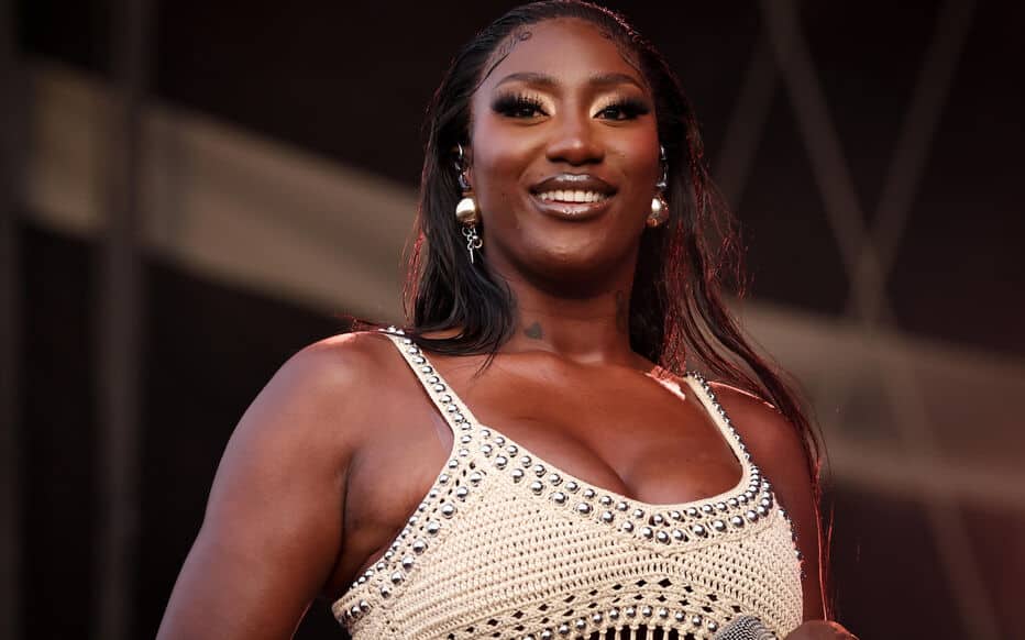 Emmanuel Macron soutient la participation d'Aya Nakamura aux JO de Paris 2024