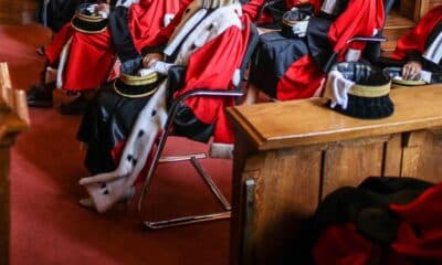 Une magistrate déférée en vue de sa mise en examen pour 11 chefs