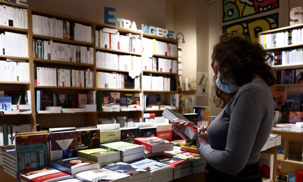 Culture : le secteur de l'édition demande d'interdire la pub télé pour les livres