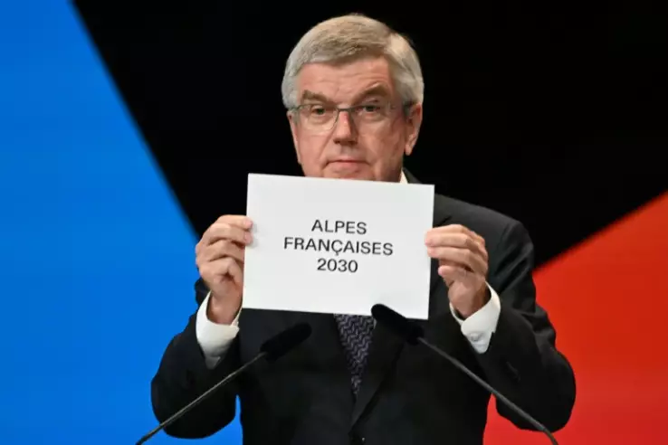 Le CIO attribue "sous conditions" les JO-2030 aux Alpes françaises