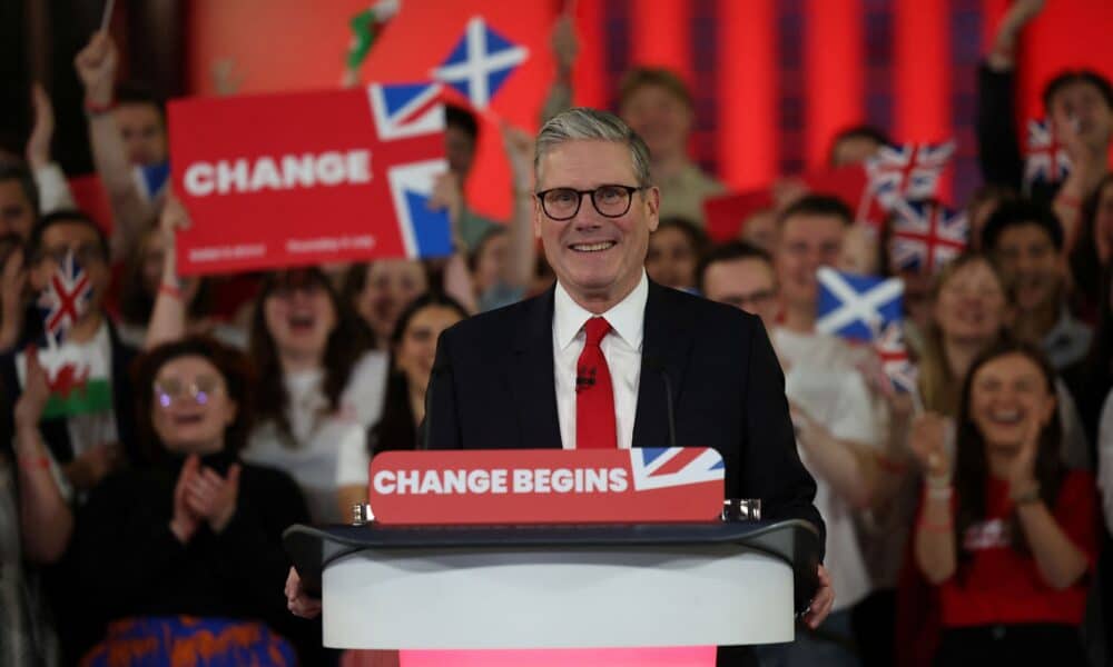Victoire écrasante de Keir Starmer aux élections législatives britanniques