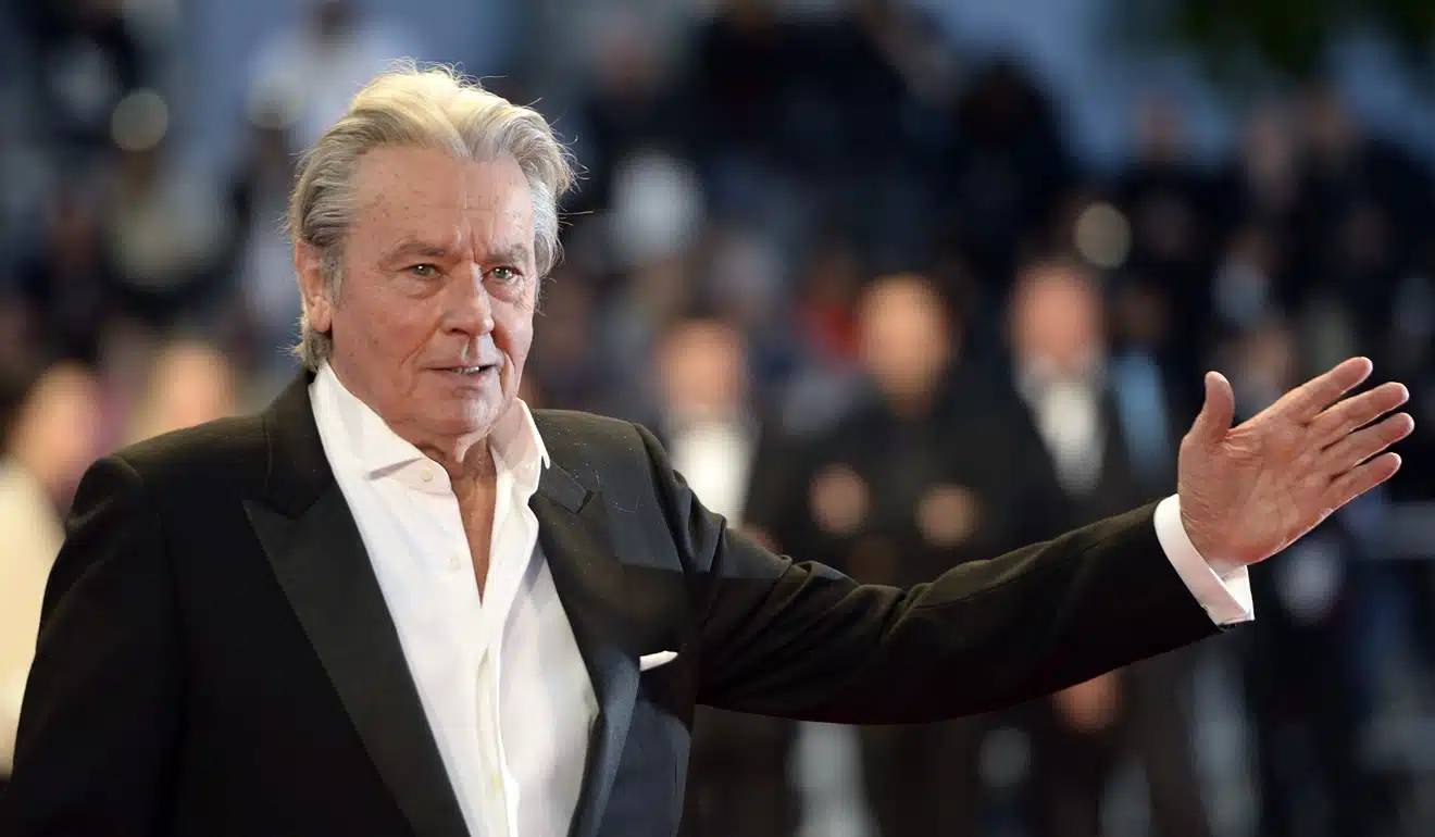 Décès : Alain Delon, icône du cinéma, s'est éteint à 88 ans