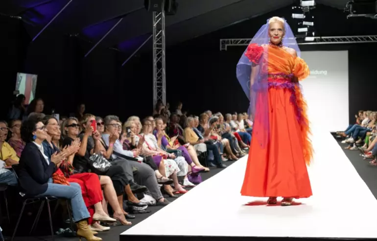 Insolite : Des retraitées s'invitent sur le podium de la Fashion week de Vienne