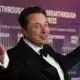 Musk premier homme à posséder une fortune de plus de 400 milliards de dollars