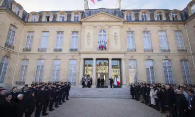 Une minute de silence pour "entourer les Mahorais" après le cyclone dévastateur à Mayotte