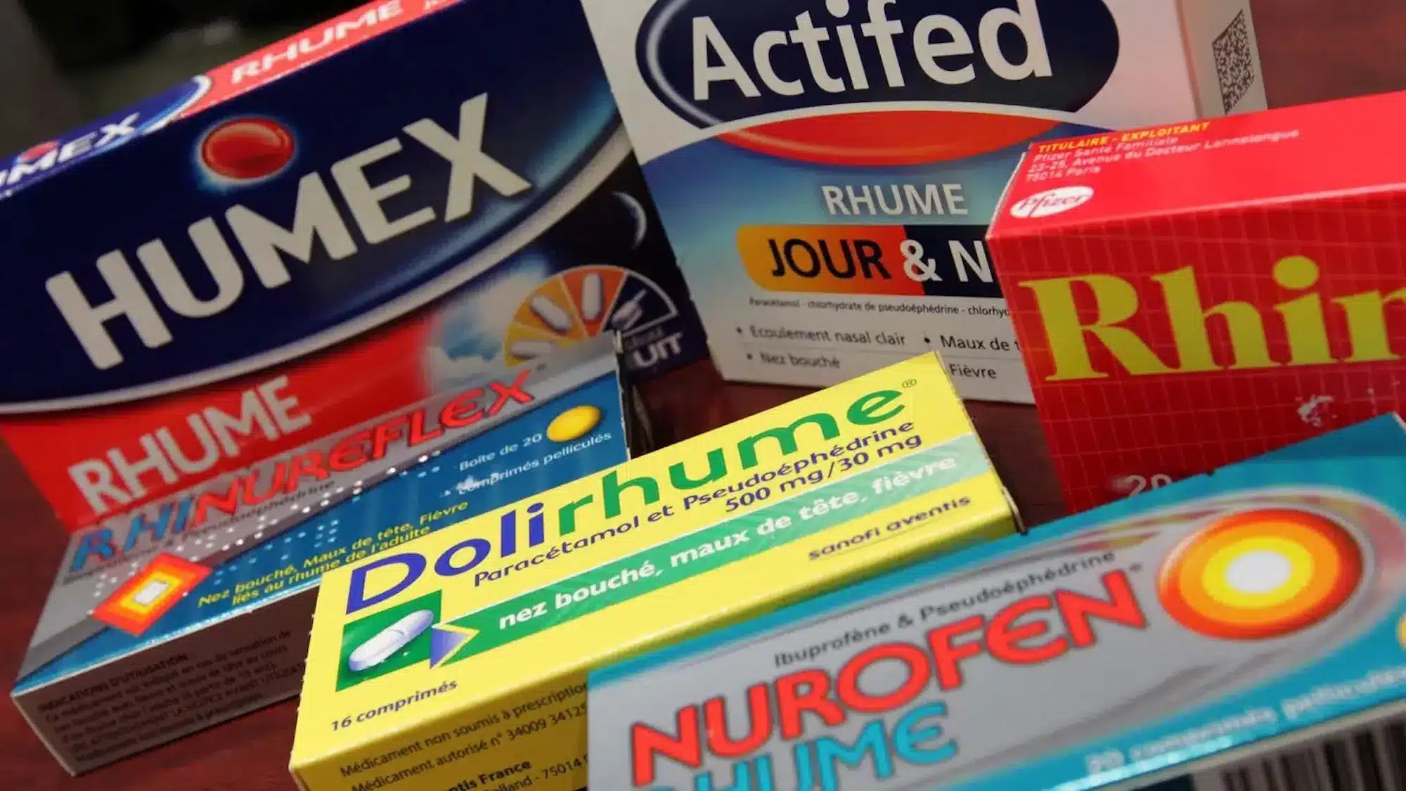 Santé : huit médicaments anti-rhume interdits à la vente libre en pharmacie