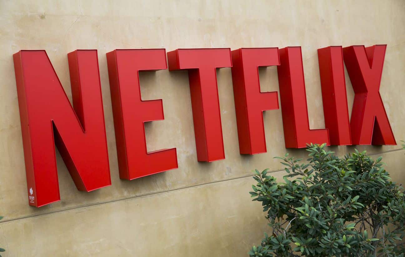 Netflix dépasse les 300 millions d'abonnés et augmente ses prix