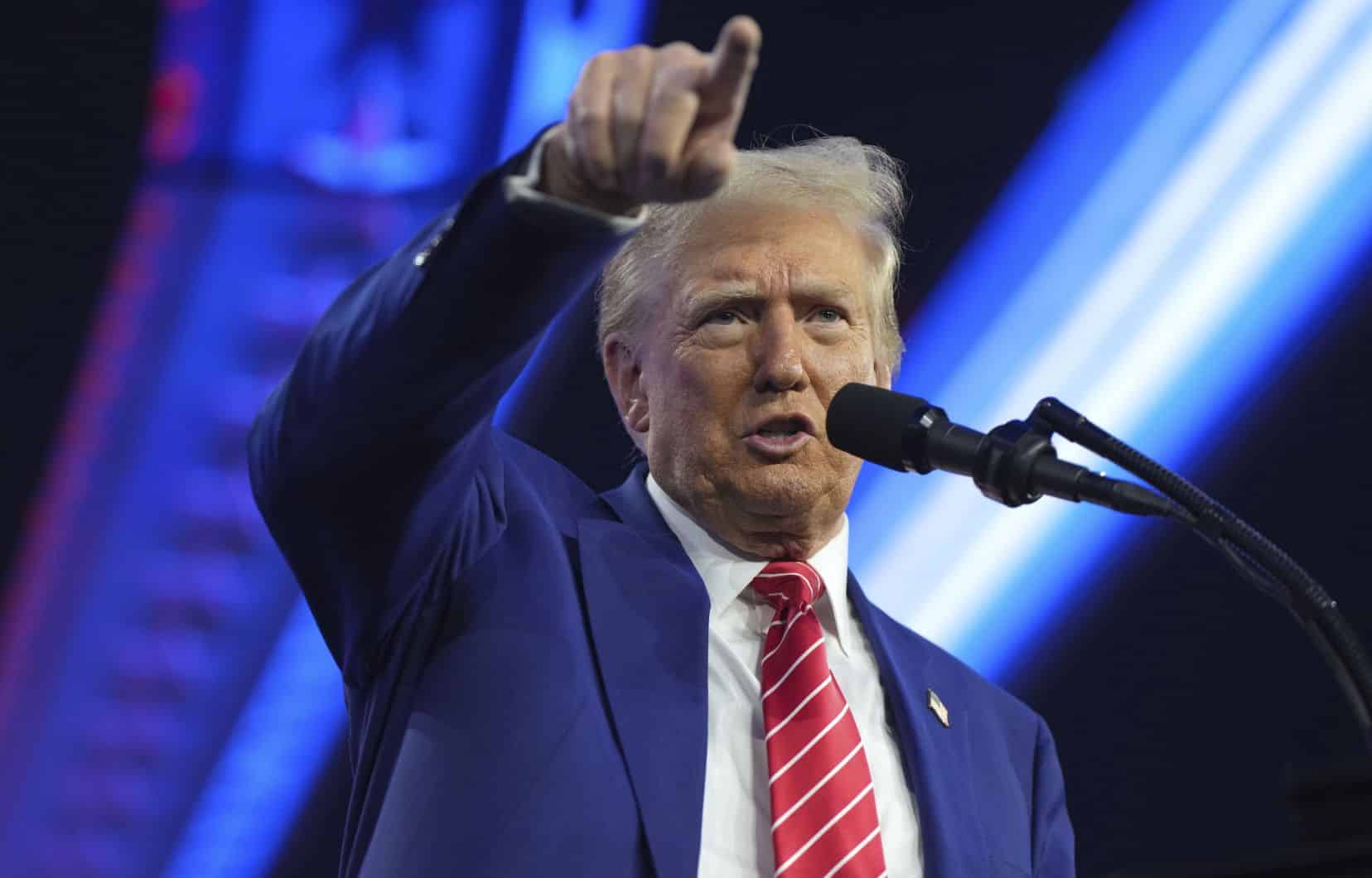 Du Panama au Groenland, un Trump provocateur réitère ses visées expansionistes