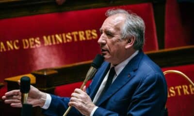 Bayrou poursuit ses tractations à la veille de la déclaration de politique générale
