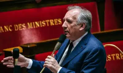 Bayrou poursuit ses tractations à la veille de la déclaration de politique générale