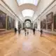 Le musée du Louvre trop vétuste : l’Etat doit-il voler à son secours ?