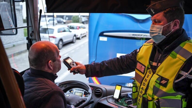 Hérault : 292 contrôles, 55 infractions et 1 chauffeur positif aux stupéfiants dans les transports scolaires