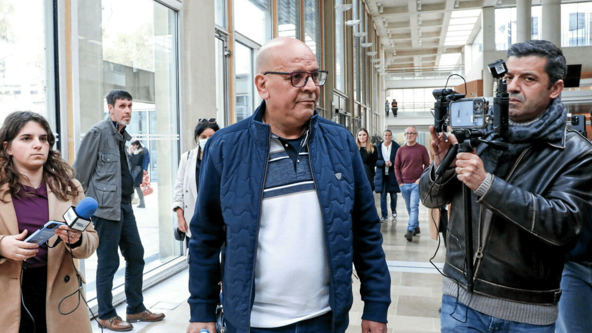 Justice : L’influenceur Algérien Doualemn condamné à 5 mois de prison avec sursis