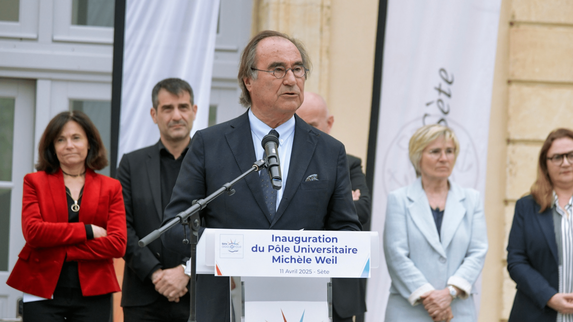 François Commeinhes écrit sa dernière lettre aux agents, l’administration retient son souffle