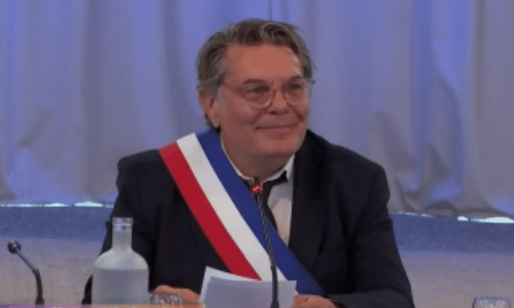 Sète – Hervé Marquès officiellement élu maire dans une salle bondée et sous tension