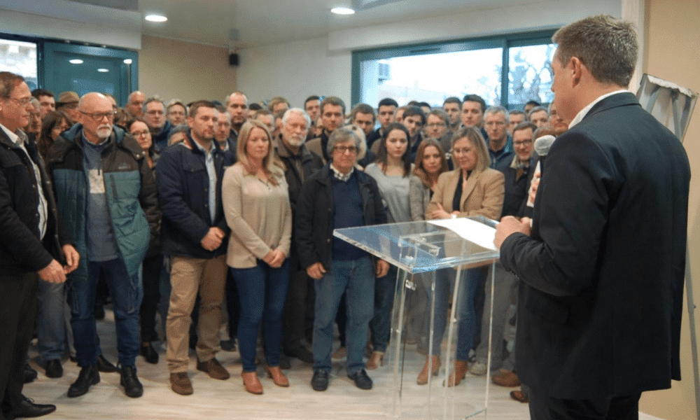 Frontignan Thibaut Cléret Villagordo inaugure sa permanence et précise les axes de son projet municipal
